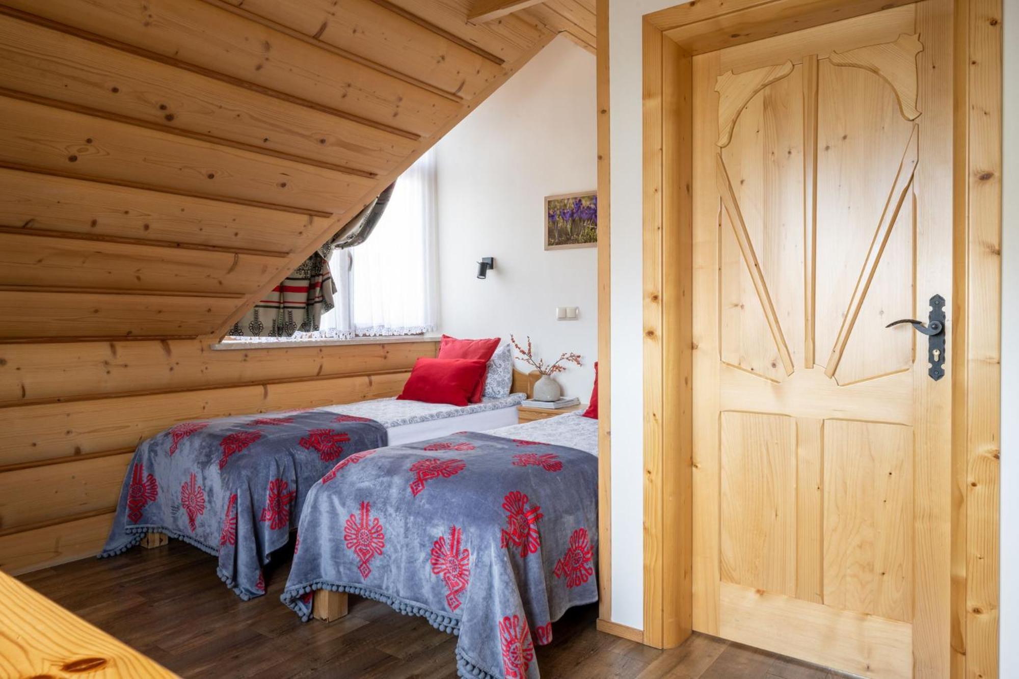 Lux-House & Jacuzzi Sauna ซาโกปาเน ภายนอก รูปภาพ